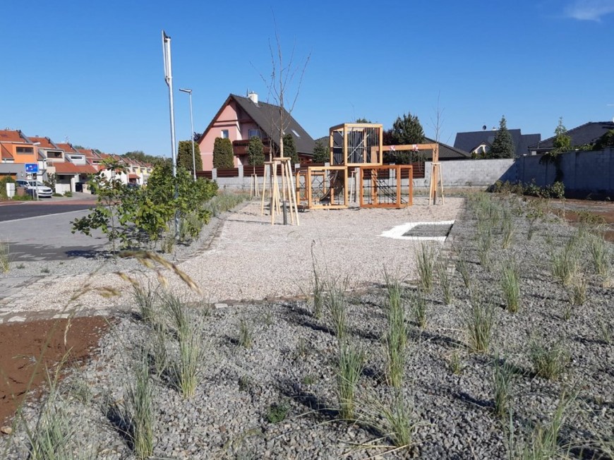 15726